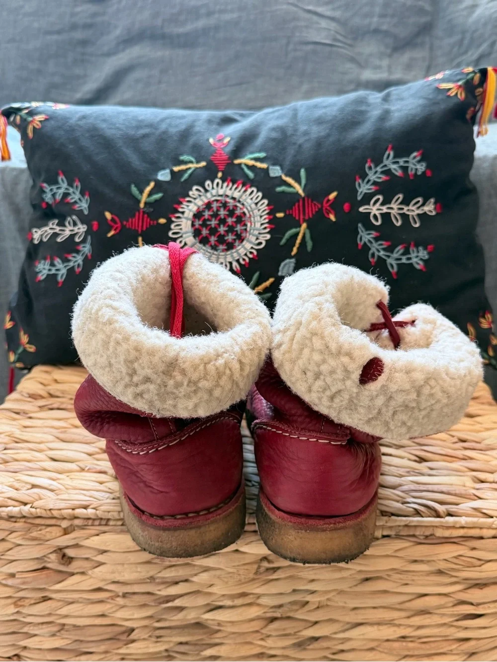 Duckfeet Arhůs red shearling boots